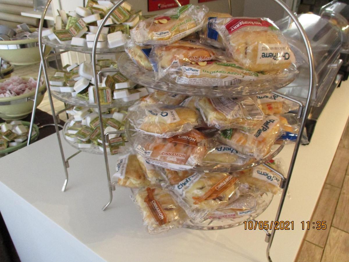 Quality Inn & Suites Kissimmee By The Lake Four Corners Bagian luar foto