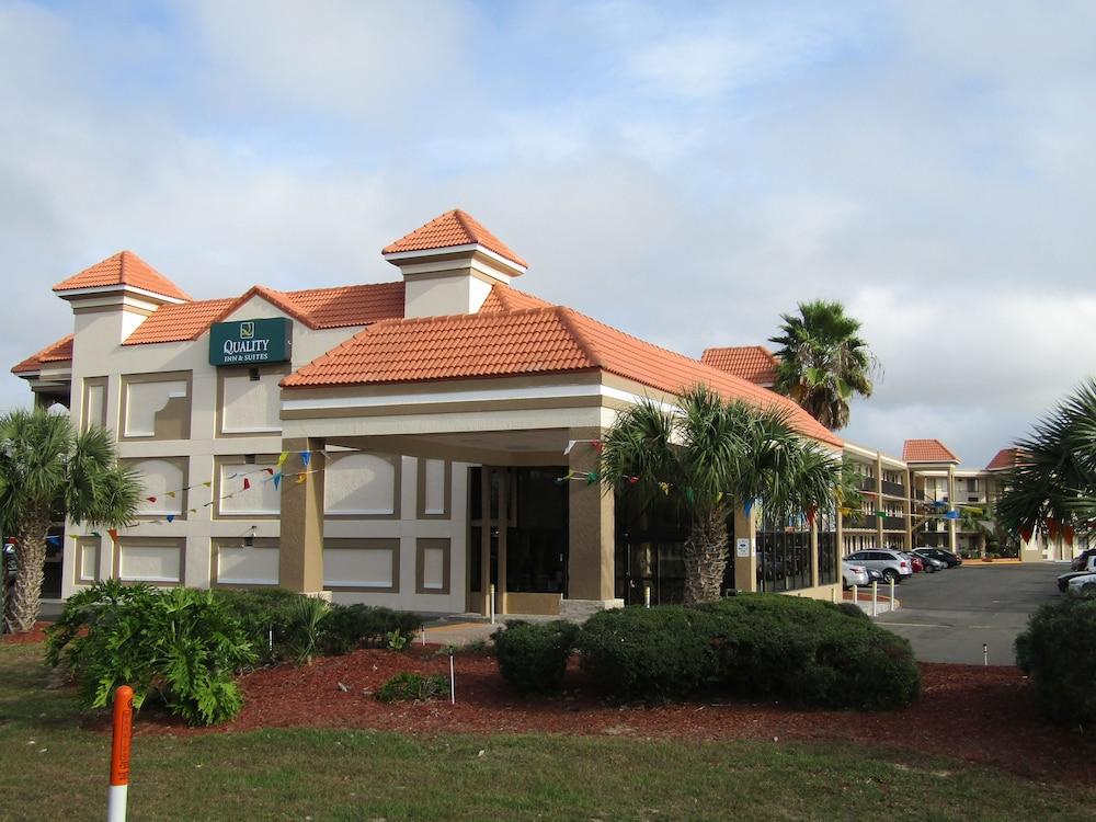 Quality Inn & Suites Kissimmee By The Lake Four Corners Bagian luar foto