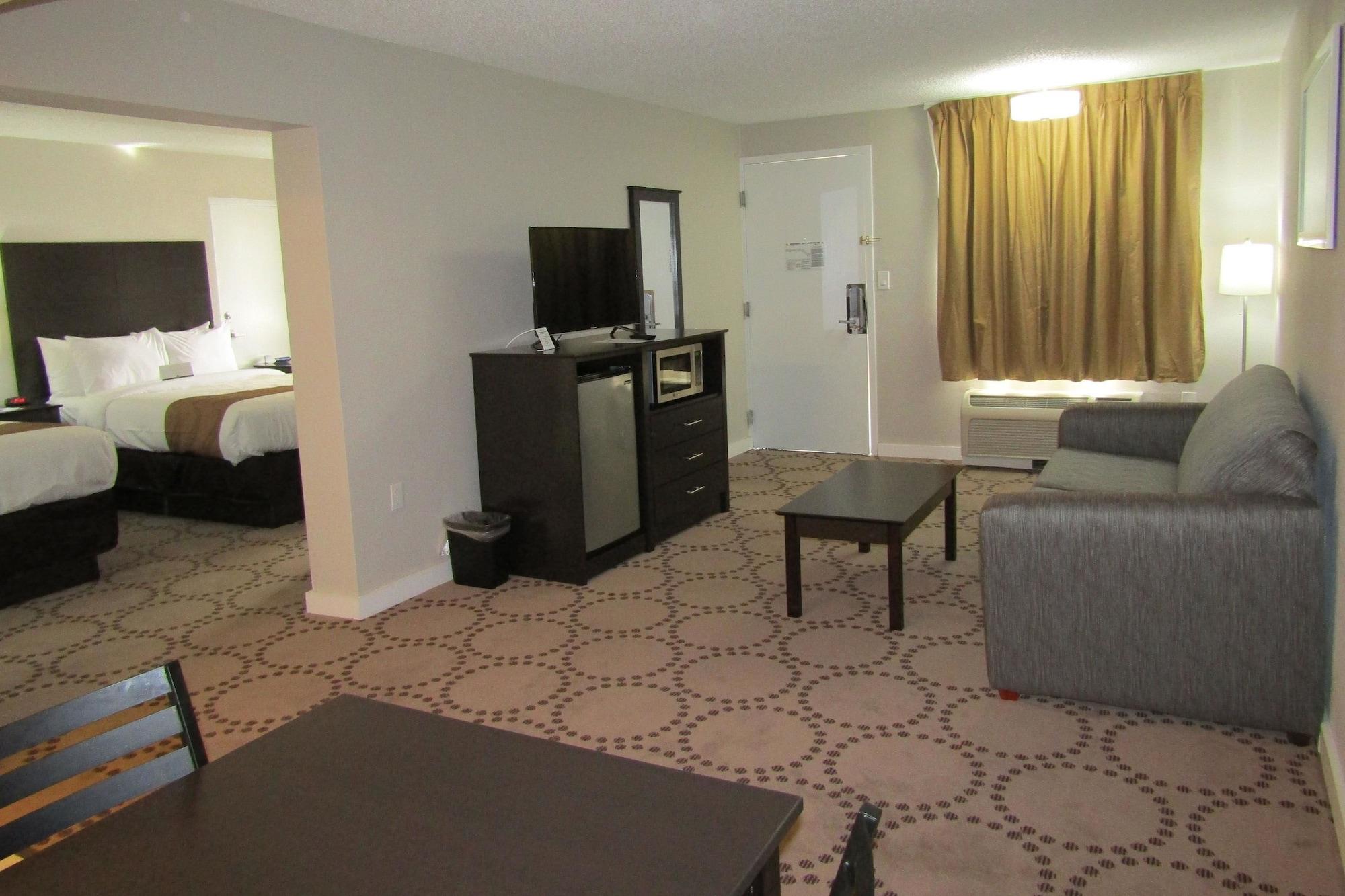 Quality Inn & Suites Kissimmee By The Lake Four Corners Bagian luar foto